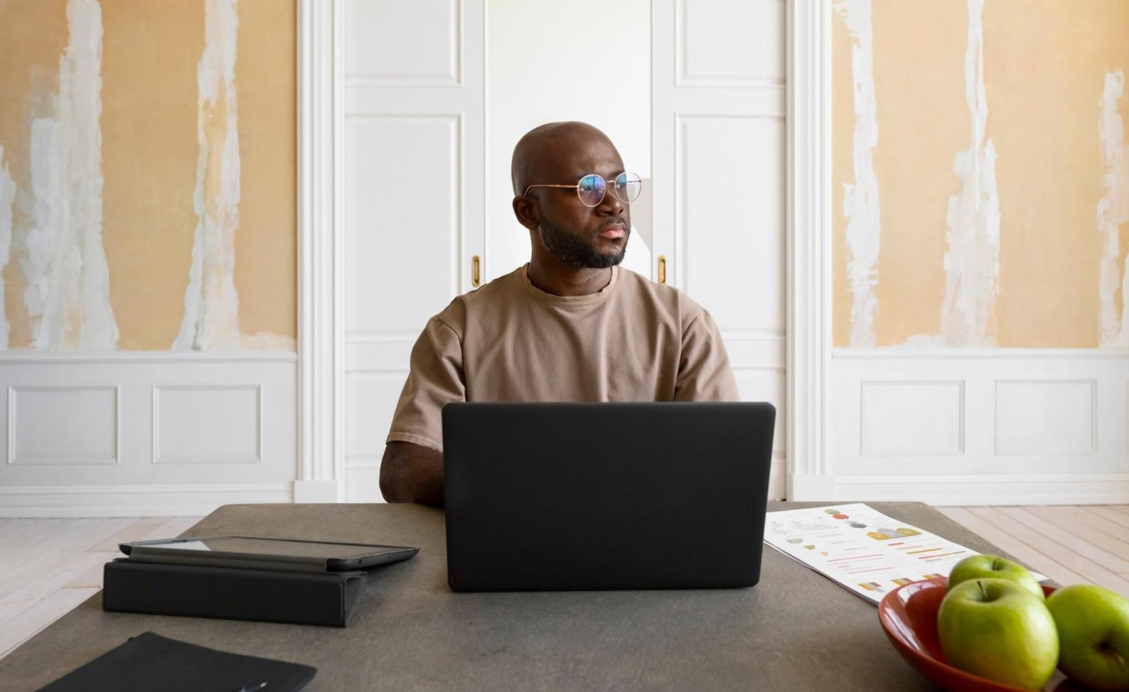 Percorso naturale che simboleggia il cammino di crescita personale